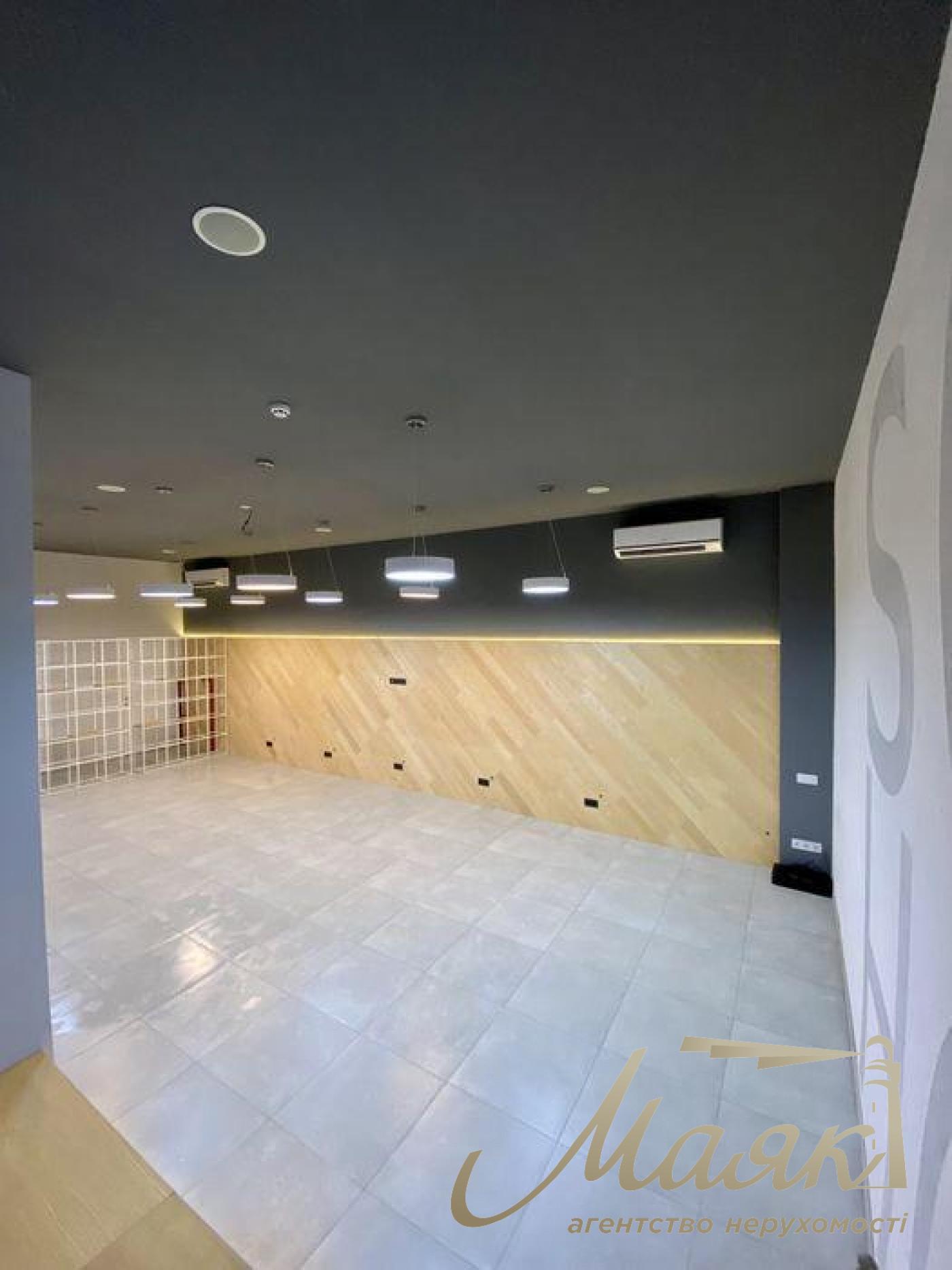 Sale of facade premises (80m2) in the residential complex Soho Residence