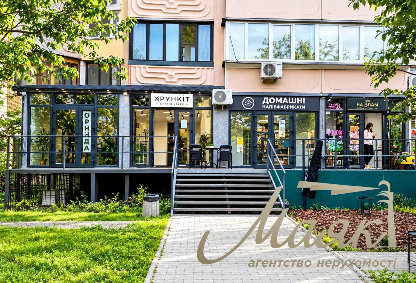 Продаж фасадного приміщення площею 41 м² на вул. Княжий Затон, Осокорки, Позняки
