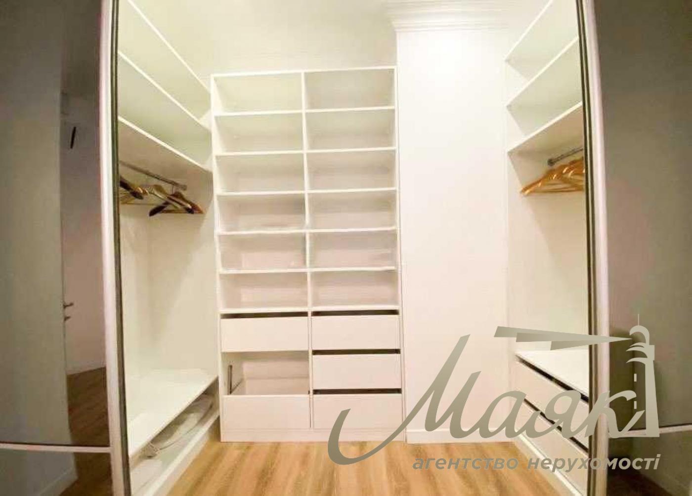 Аренда 3-к квартириры ЖК Панорама на Печерске, Центр