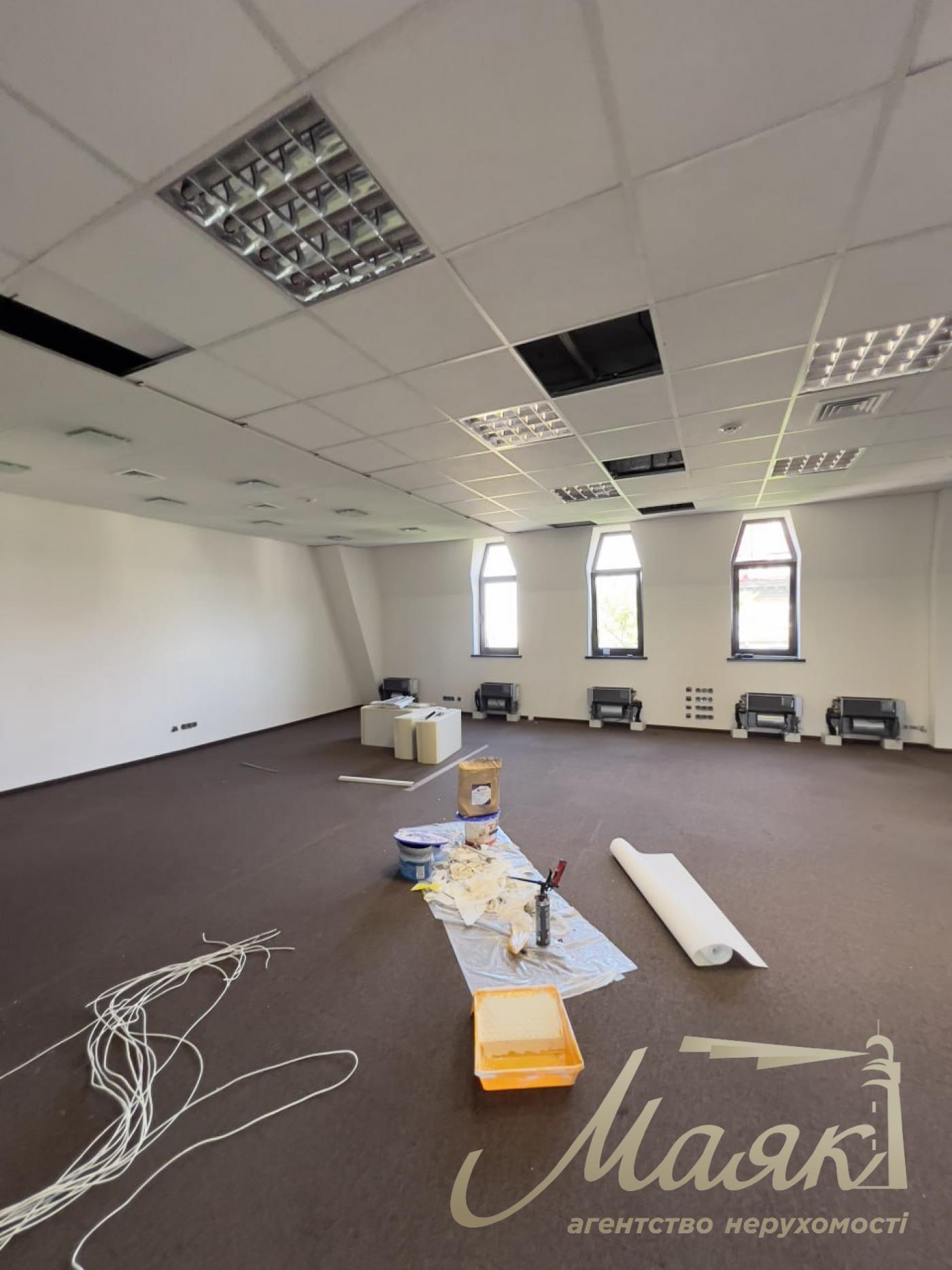 Оренда офісу в БЦ Ярославів Вал 23, Золоті Ворота, Центр.