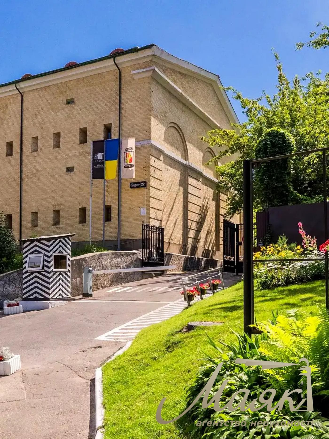Office space for rent: 455 m² at 22 Rybalskaya St., Pechersk.