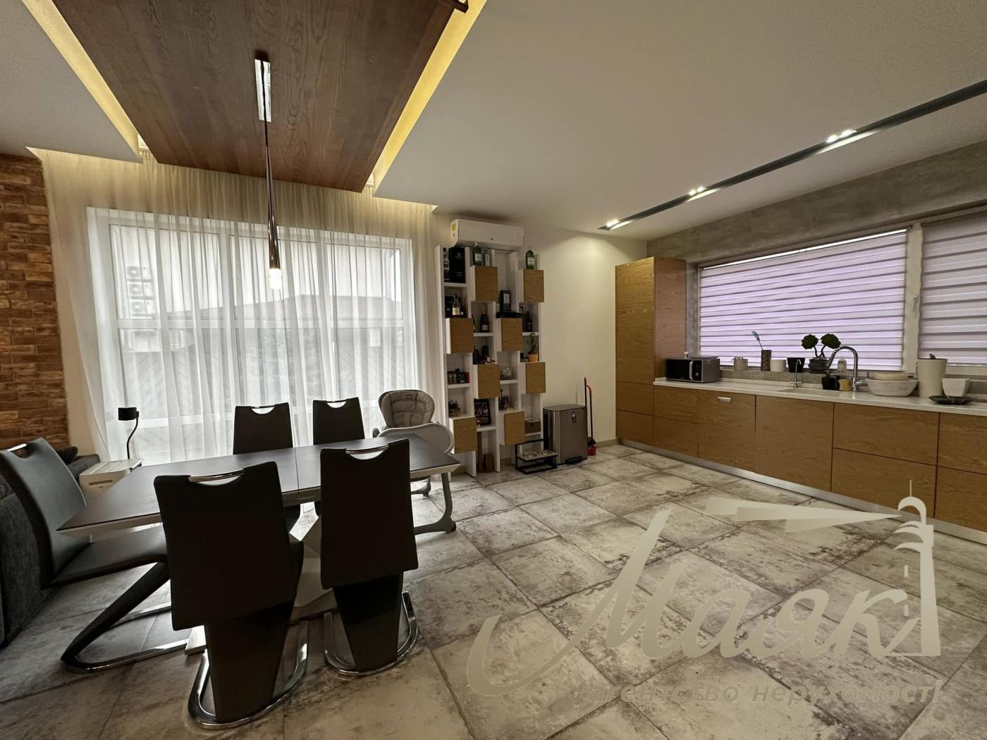 Продажа дома с ремонтом на Петропавловской Борщаговке, Киев.