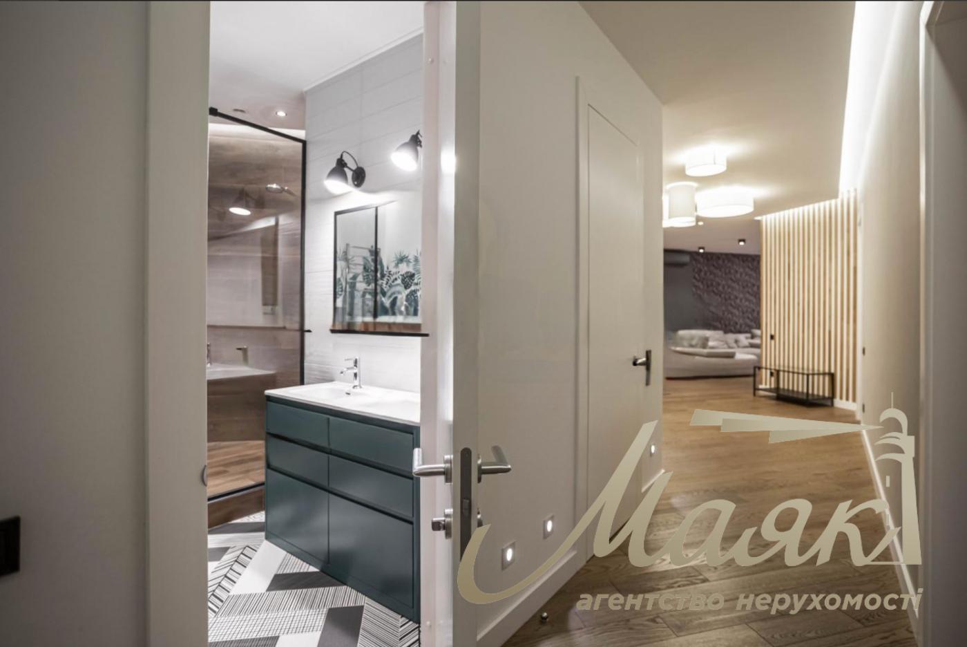 Rent spacious 6-room apartment 290m2 in LCD "Novopecherskie Lipki", Dragomirova St., Pechersk district