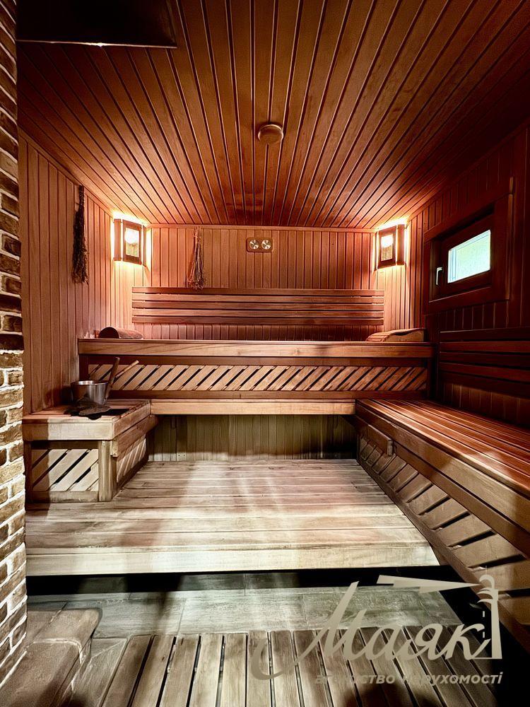 Продажа дома 260 м² с гостевым домом и баней c.Романков у Голубого озера, 10 соток, Обуховское направление, Киевская область.