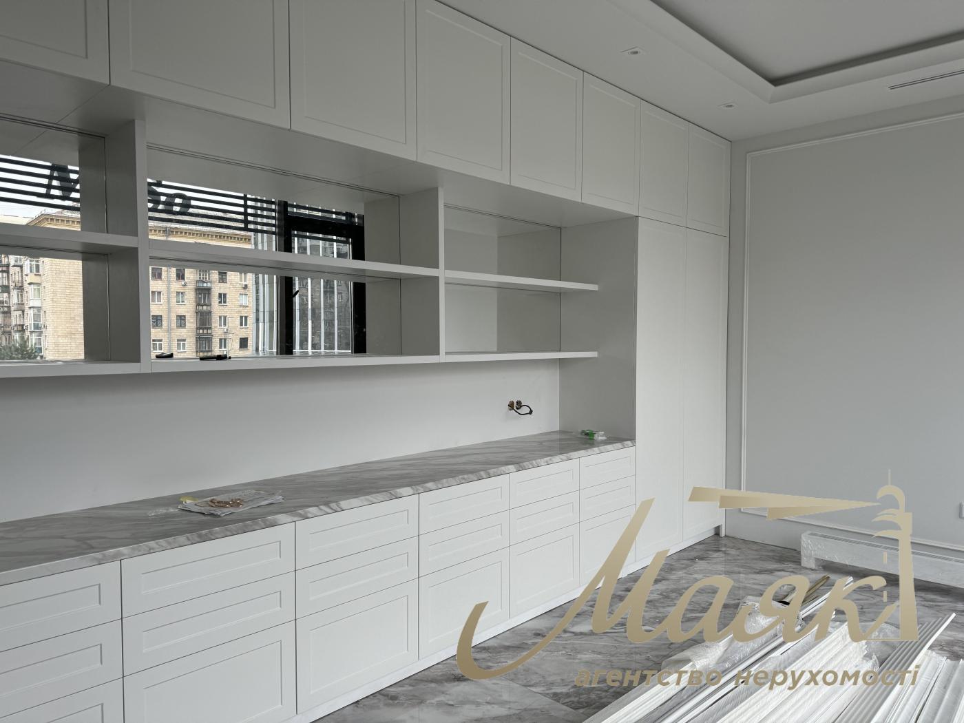 Clinic for sale in LCD French Quarter 2, Predslavynska street, Center, Kiev