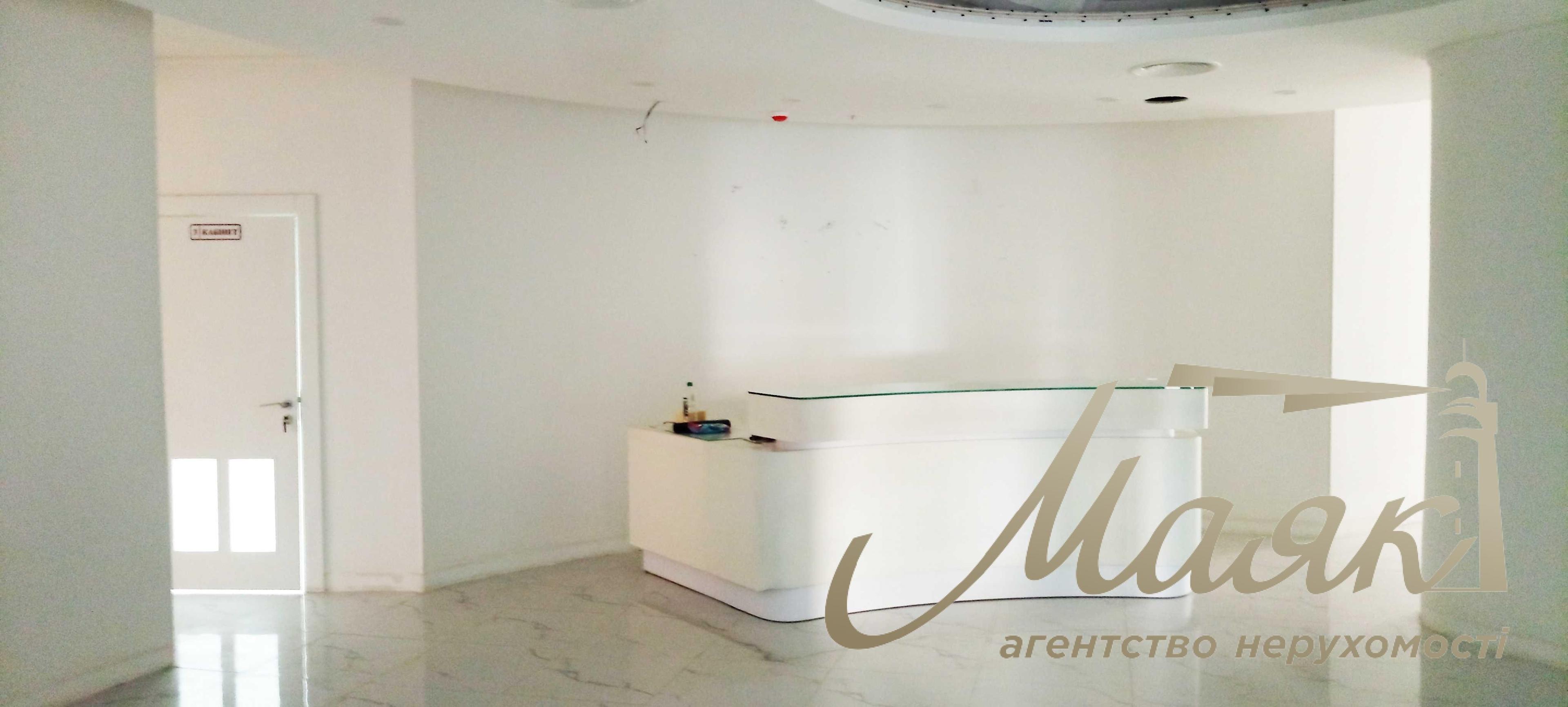 Оренда комерційного приміщення по вул.Назарівська 7-Б, Університет.