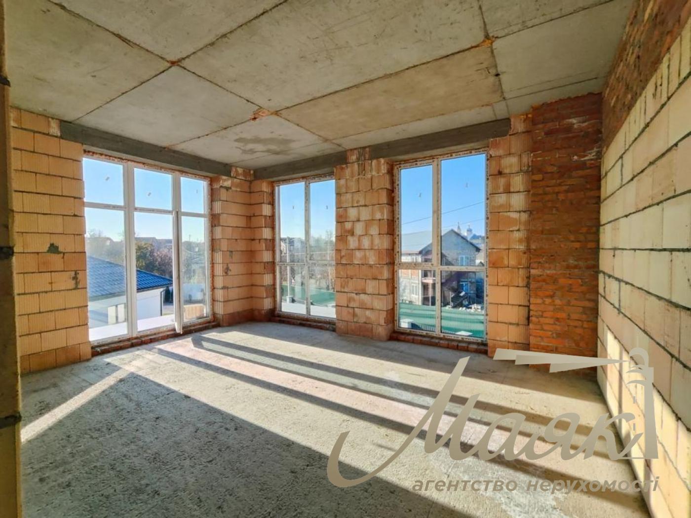 Продаж сучасного 2-поверхового будинку 200 м² на ділянці 8 соток, 5 хвилин від набережної в СМТ Козин/Конча заспа