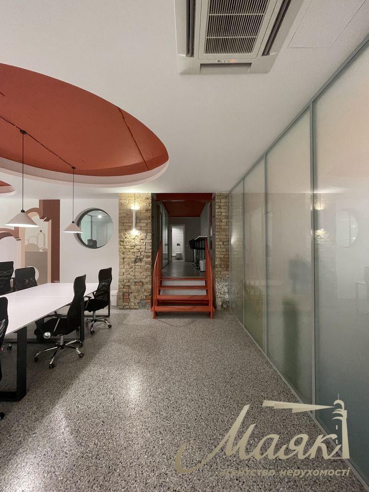 Оренда офісу 270м2 на Воздвиженка, Поділ