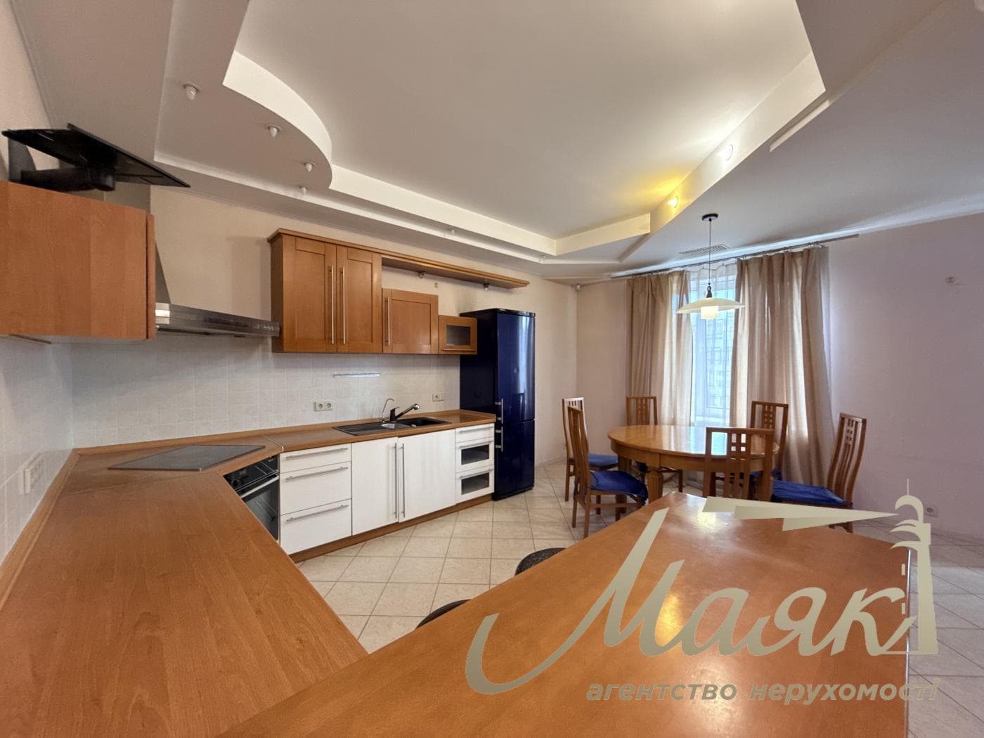 Продажа 3-х комнатной квартиры, Драгомирова, 4, Печерск, Центр!