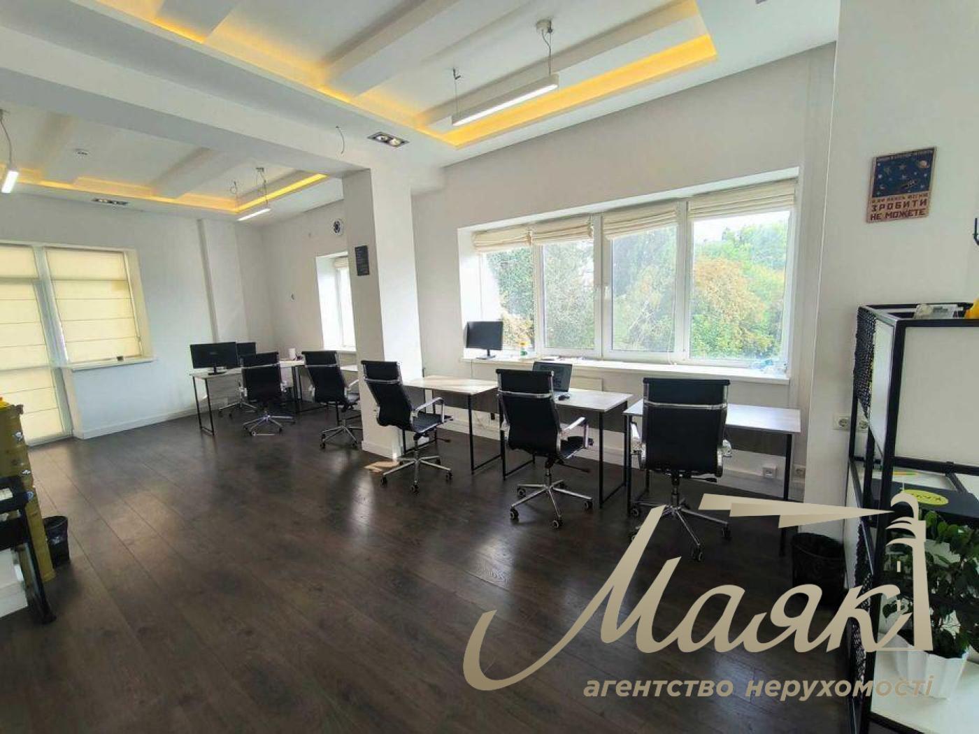 Office for rent 96m2 on Barbusa street 5-A, Olimpiyskaya Street