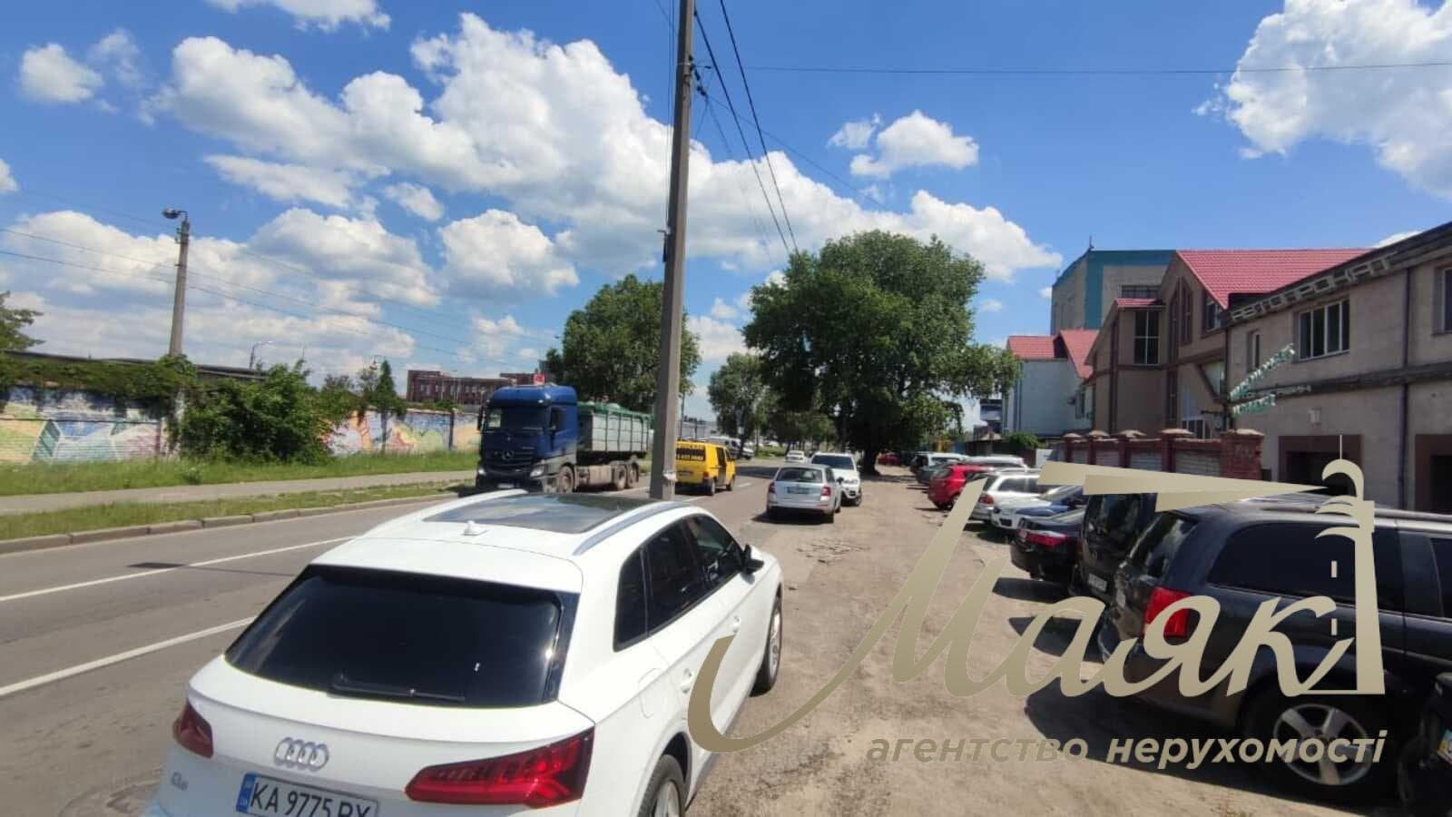 Продаж СТО, довжина фасаду 80 м, земельна ділянка 24 соти, Арт-завод «Платформа»
