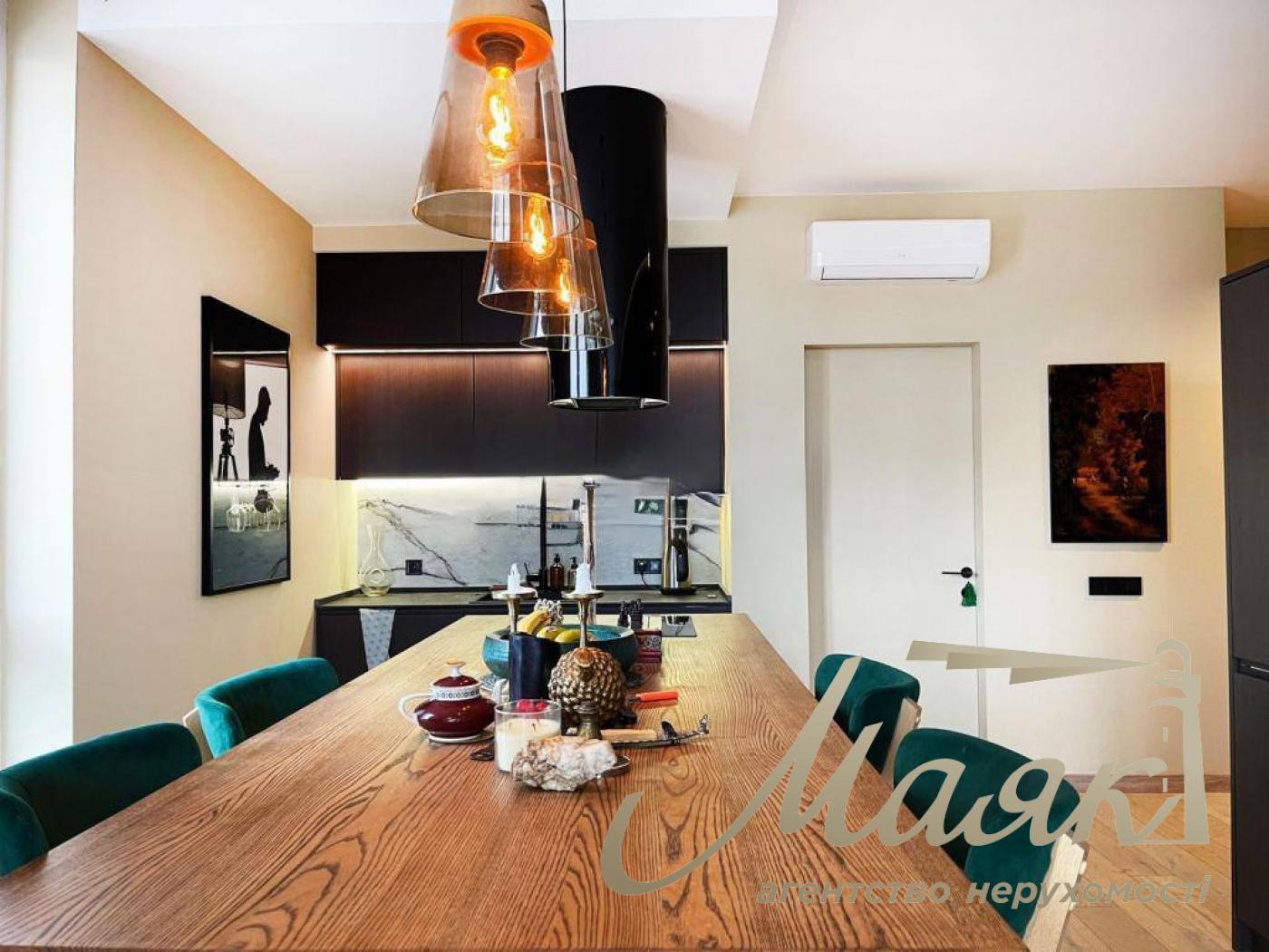 Продаж видової 4-х кімнатної квартири, 113 м2 в ЖК Славутич Зарічний