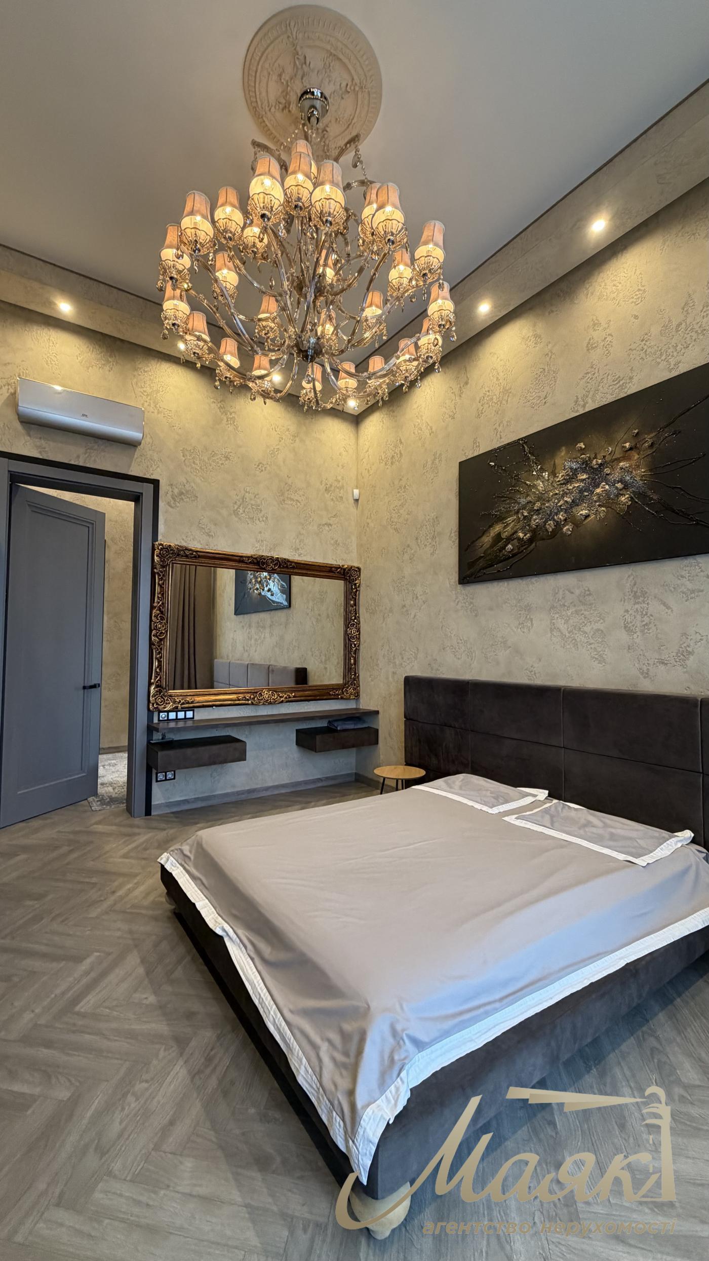 Оренда одноповерхового будинку 250 м² в с. Віта-Поштова в марокканському стилі, Київська область