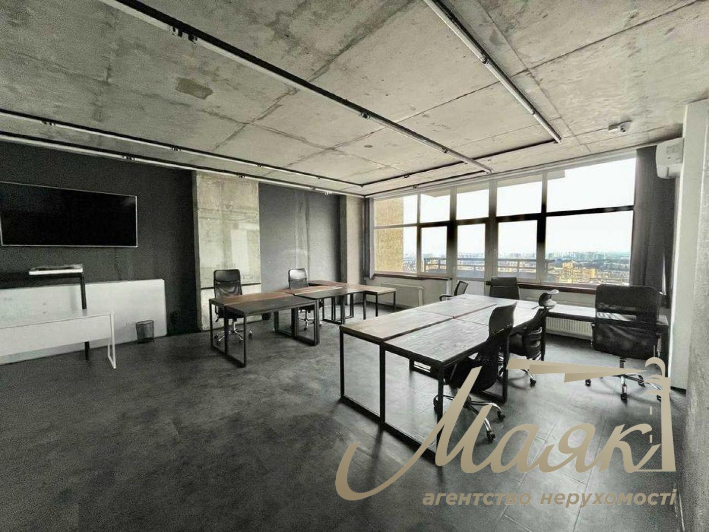 Аренда офиса 327 м.кв. Панорама на Печерске, ул. Коновальца