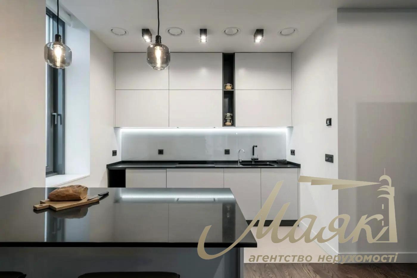 Продаж 4к. квартири 160 м у ЖК PecherSky, вул. Болсунівська, 2. Печерськ