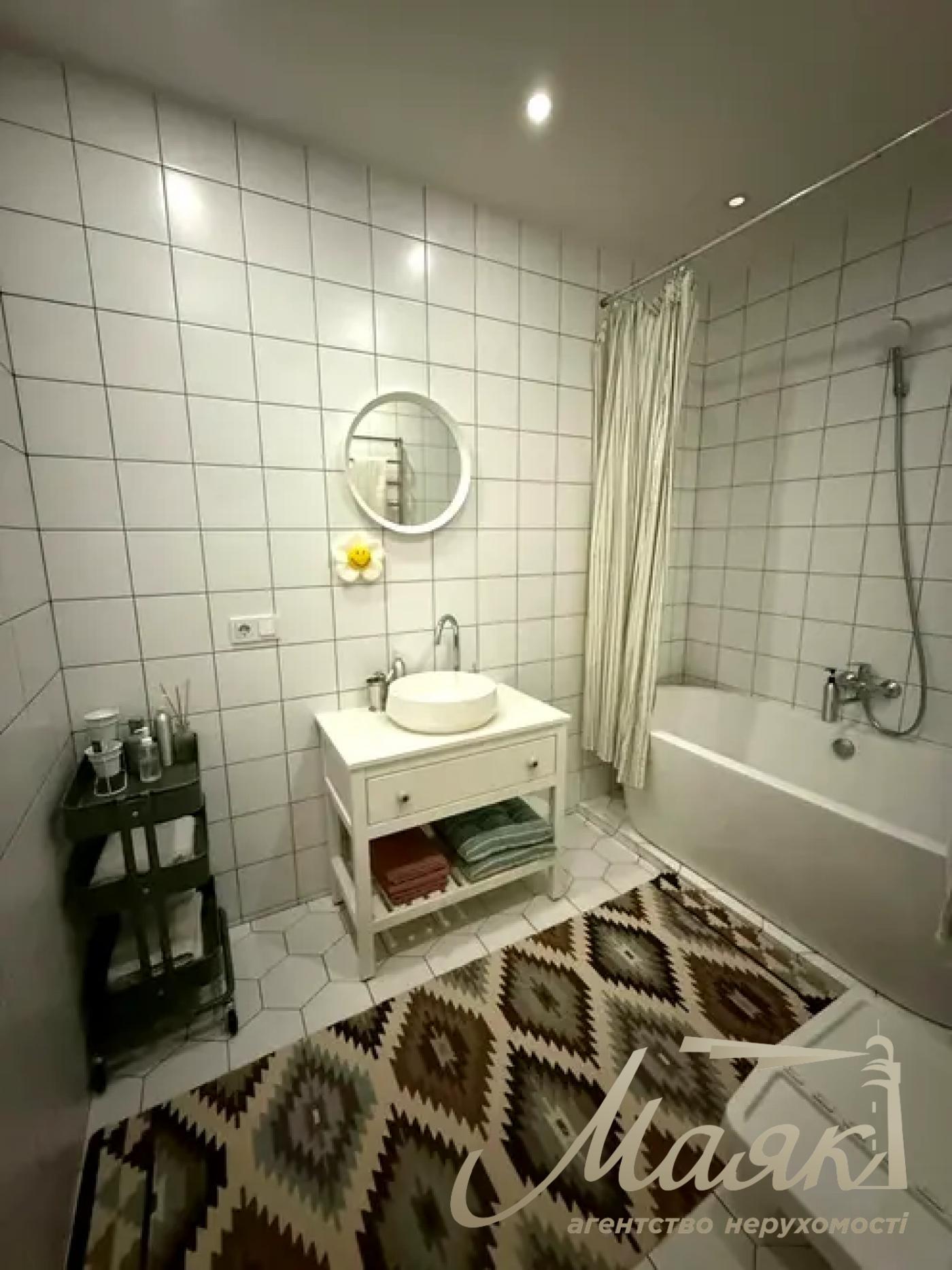 Аренда стильной студии 47 м², ЖК New York, метро Олимпийская.