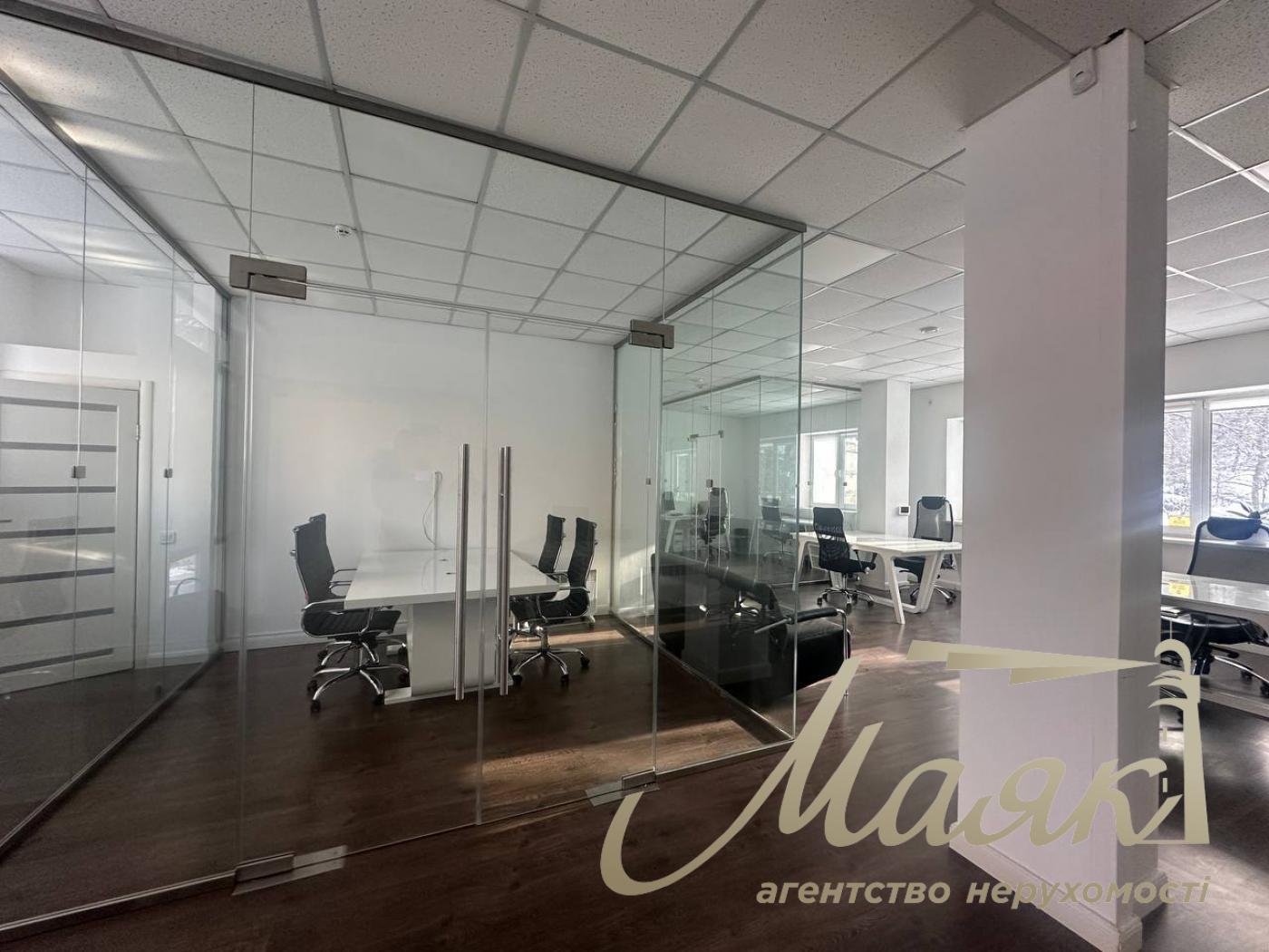Аренда офиса 92м2 по ул.Барбюса 5А, Олимпийская