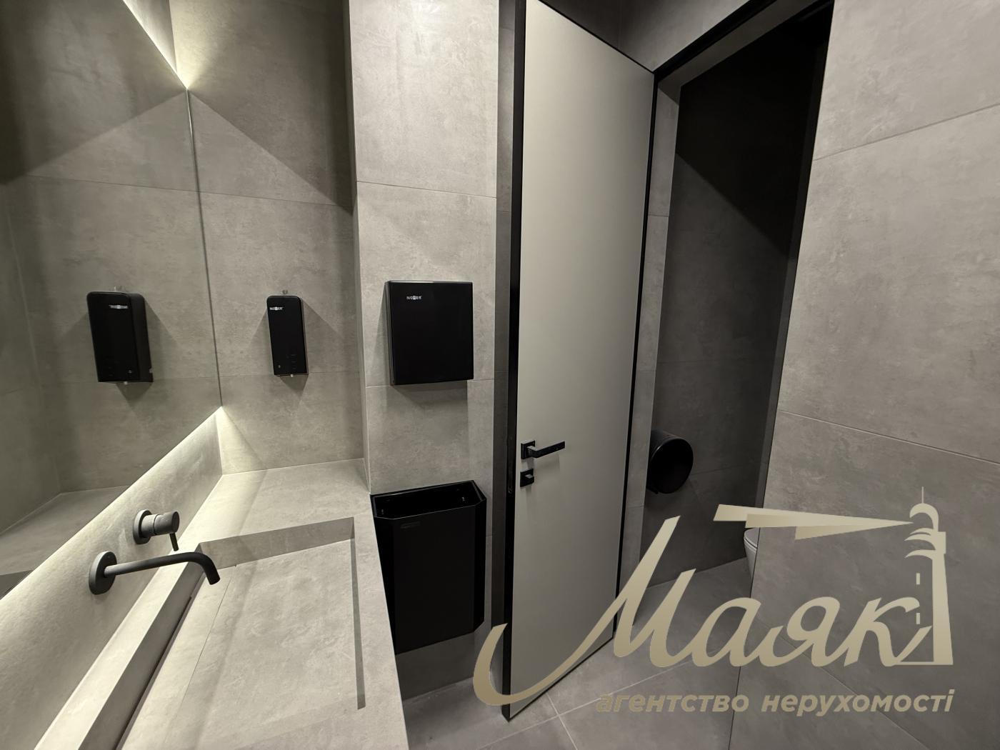 Office for rent 800 m2, BC Gloria Park, Goloseevo