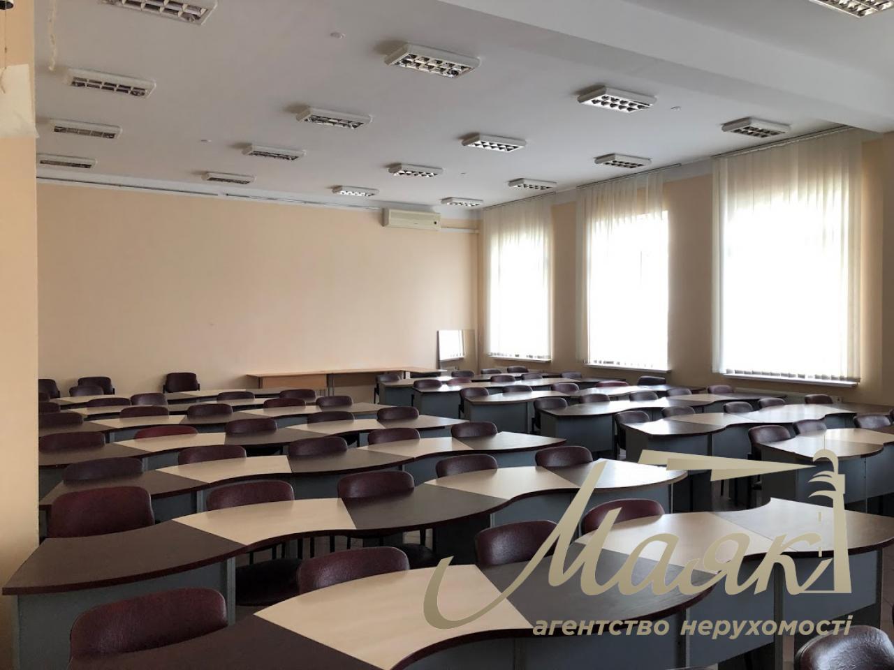 Продається готова до заселення будівля з ремонтом на Печерську, одному з найпрестижніших районів столиці!