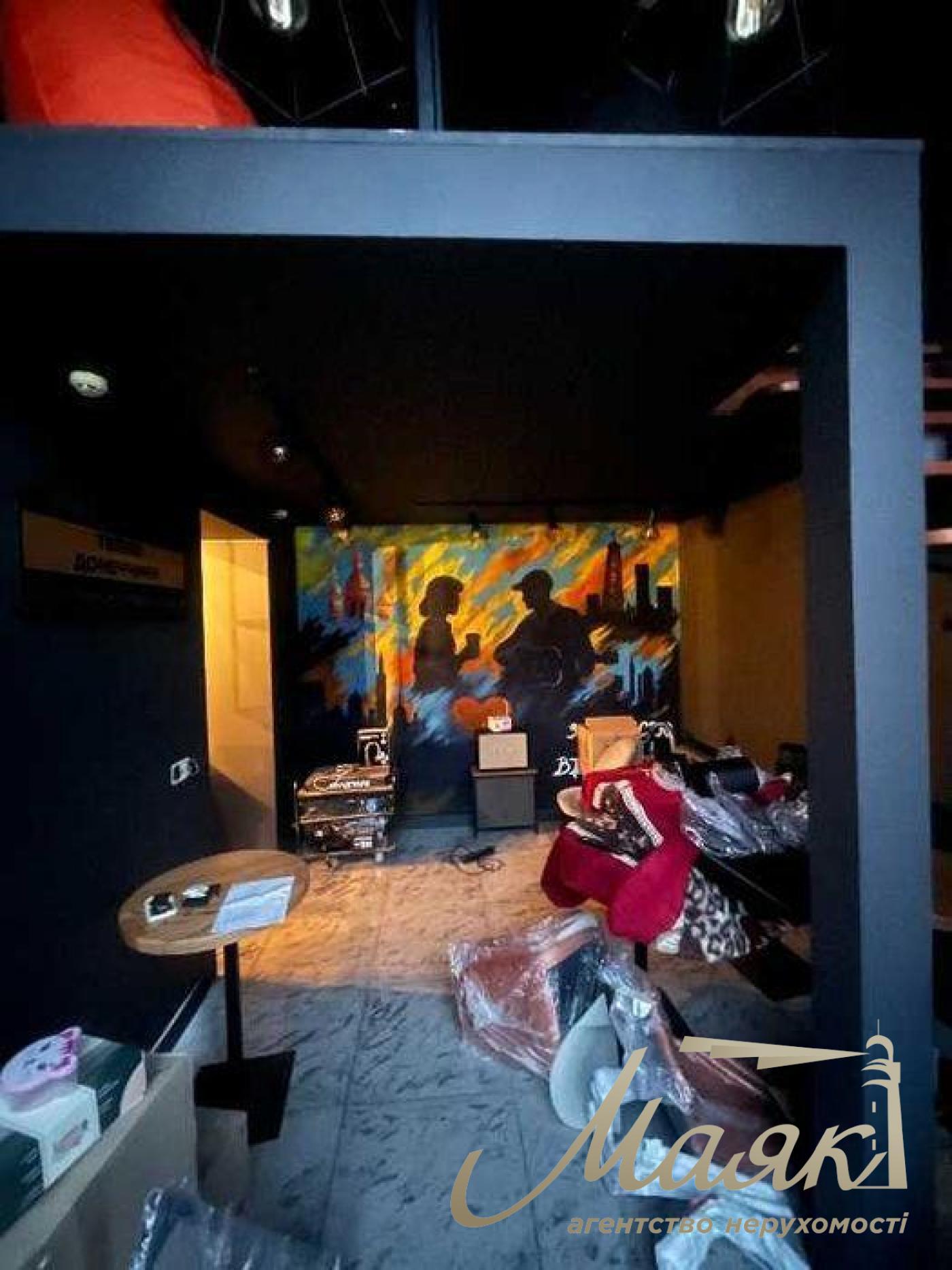 Продаж фасадного приміщення 121 м.кв. Підвисоцького, Печерськ