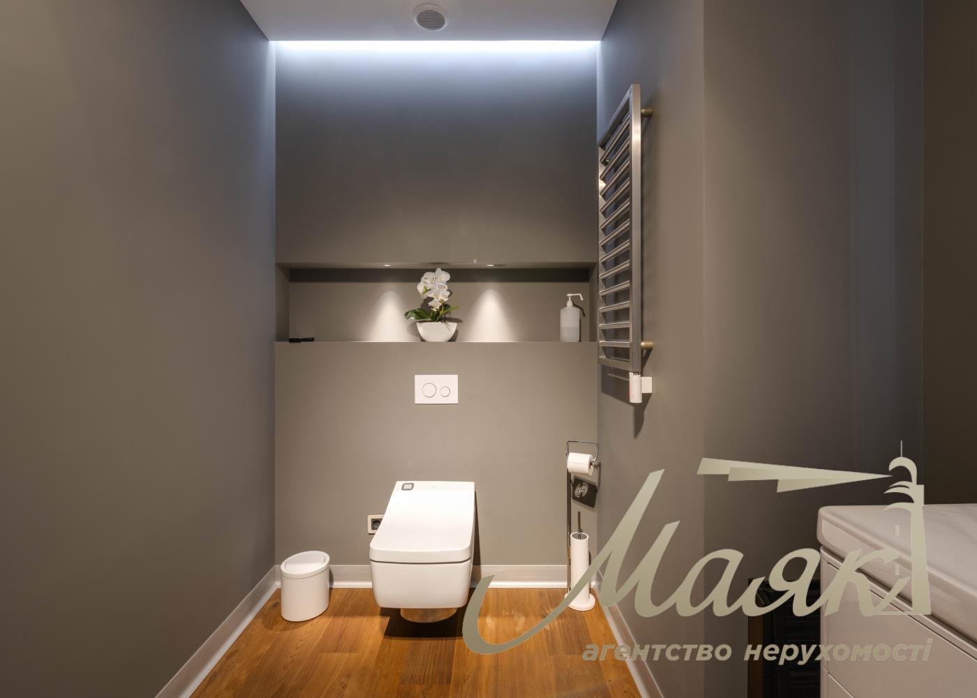 Продажа видовой однокомнатной квартиры,92 м2 в ЖК Бульвар Фонтанов Саперное Поле Печерск