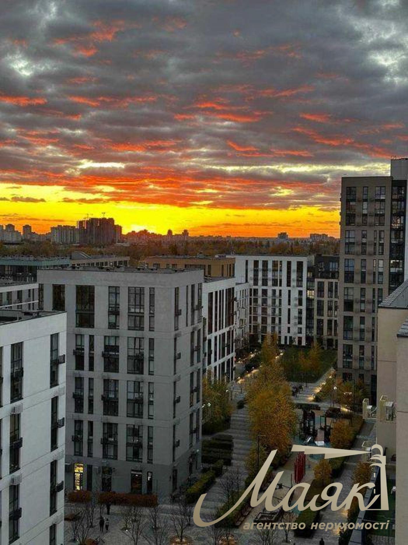 Продаж 3-кімнатної квартири ЖК Файна Таун, вул. Салютна