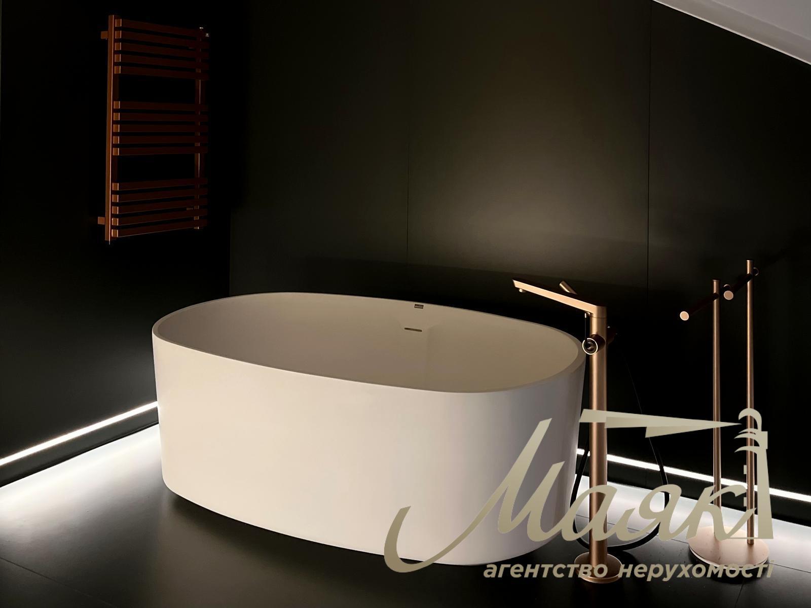 Продаж квартири 274 м² з дизайнерським ремонтом Київ