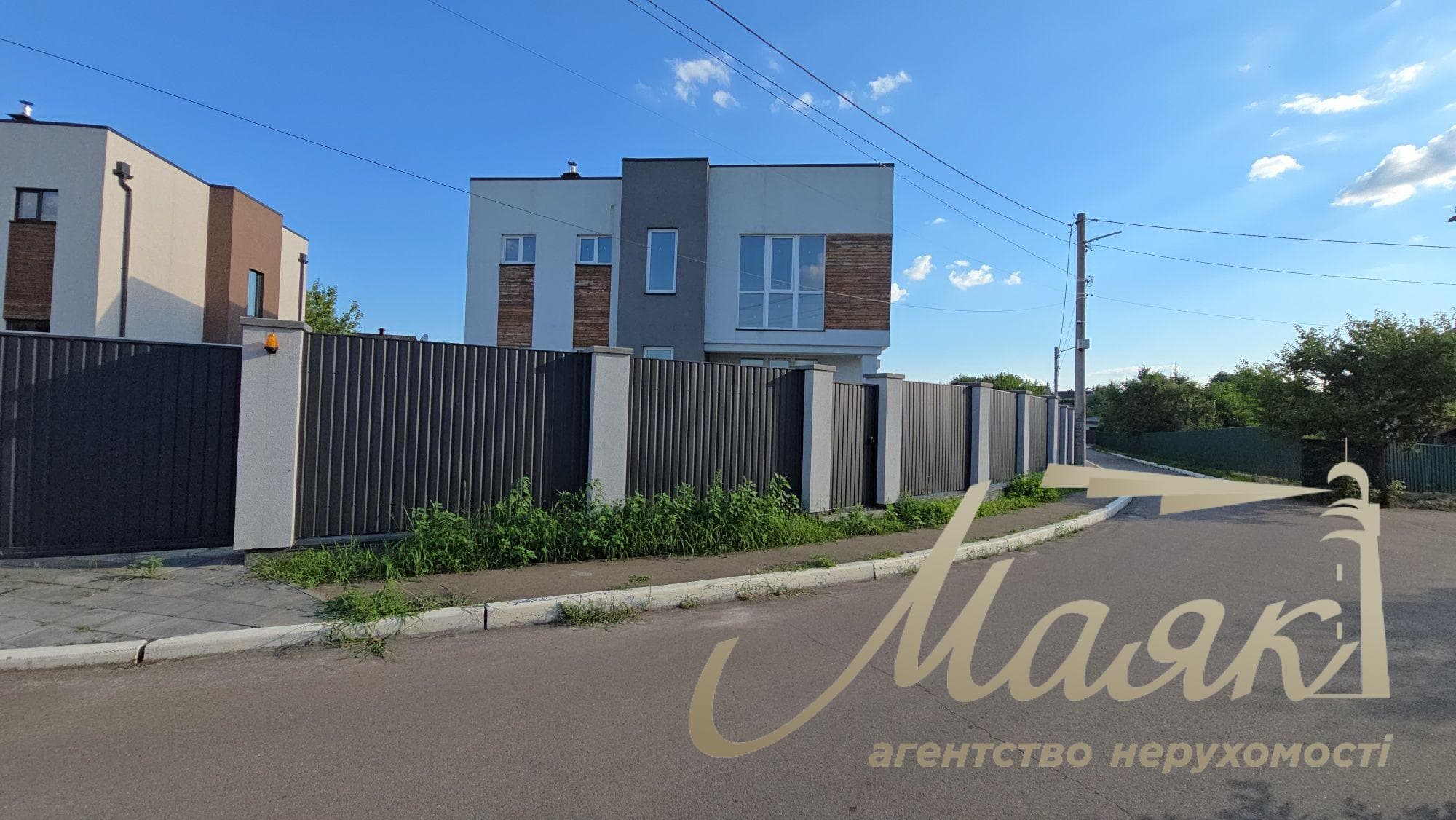 Продаж сучасного 2-поверхового будинку площею 260 м² у Козині, поруч із Конча-Заспою, у напрямку Обухова, Київська область