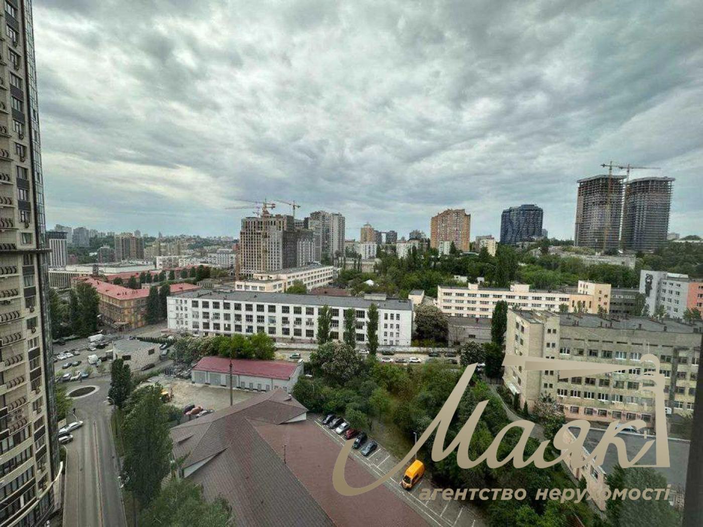 Продаж / Квартира / Василя Тютюнника, Печерськ, Київ