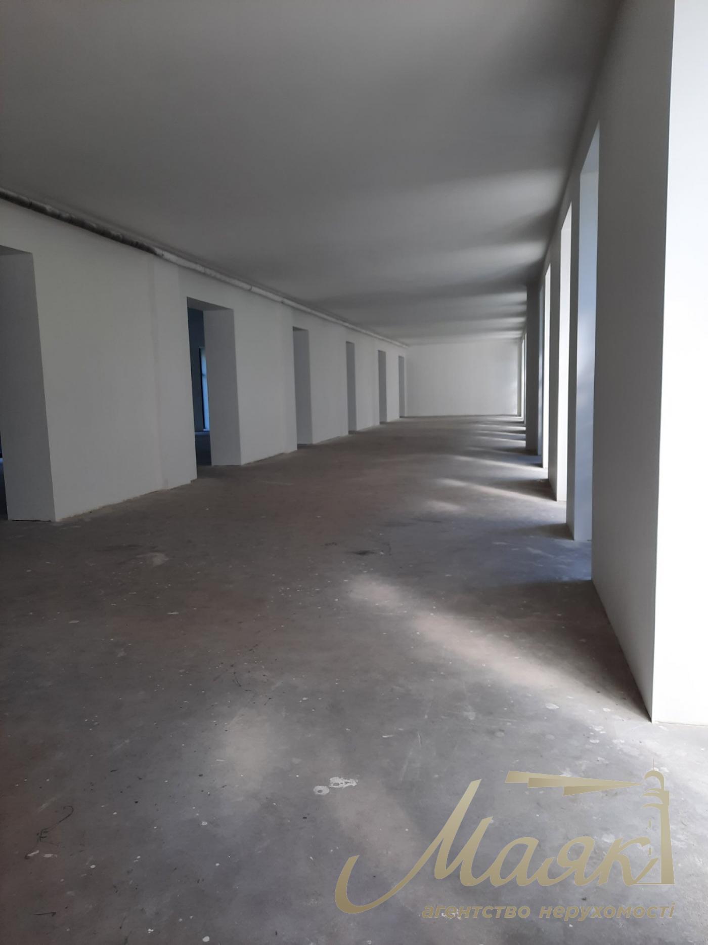 Аренда коммерческого помещения 548м2 в БЦ, м. Васильковская
