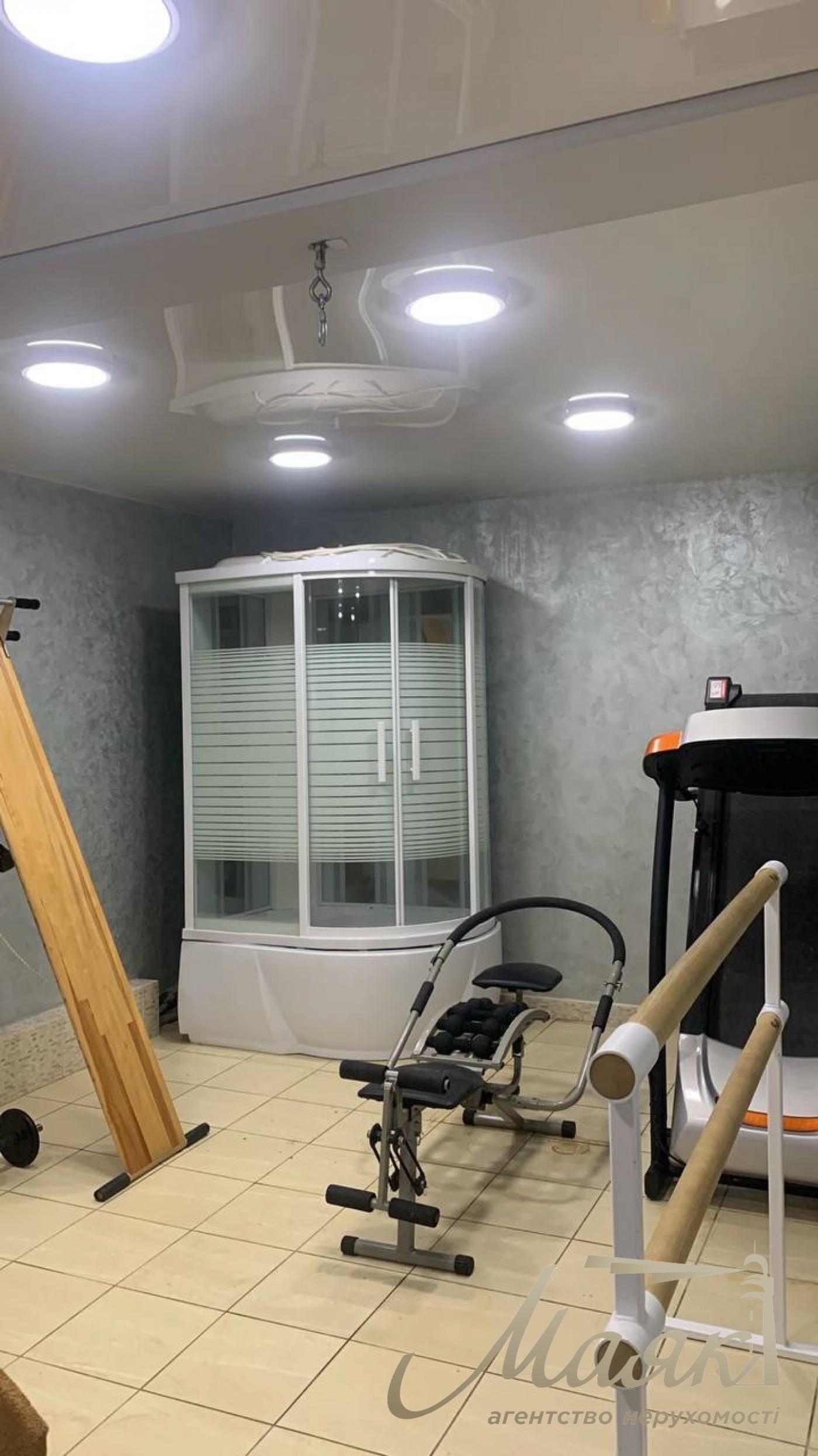 Продаж будинку з ремонтом у с. Віта Поштова