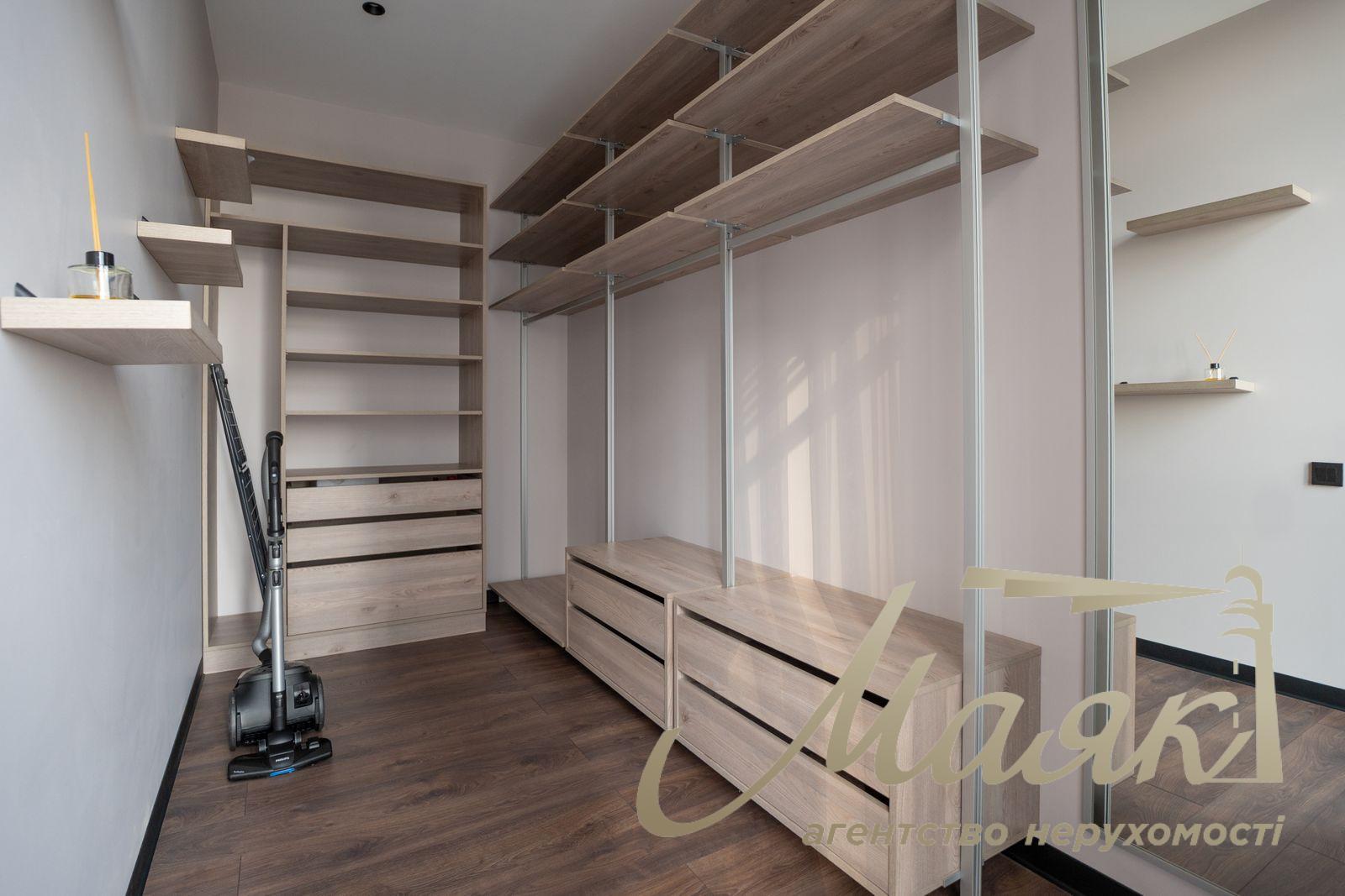 Оренда 2х-кімнатної квартири 102м2 в ЖК Новопечерські липки, вул.Андрія Верхогляда 17-В. (Михайла Драгомирова)