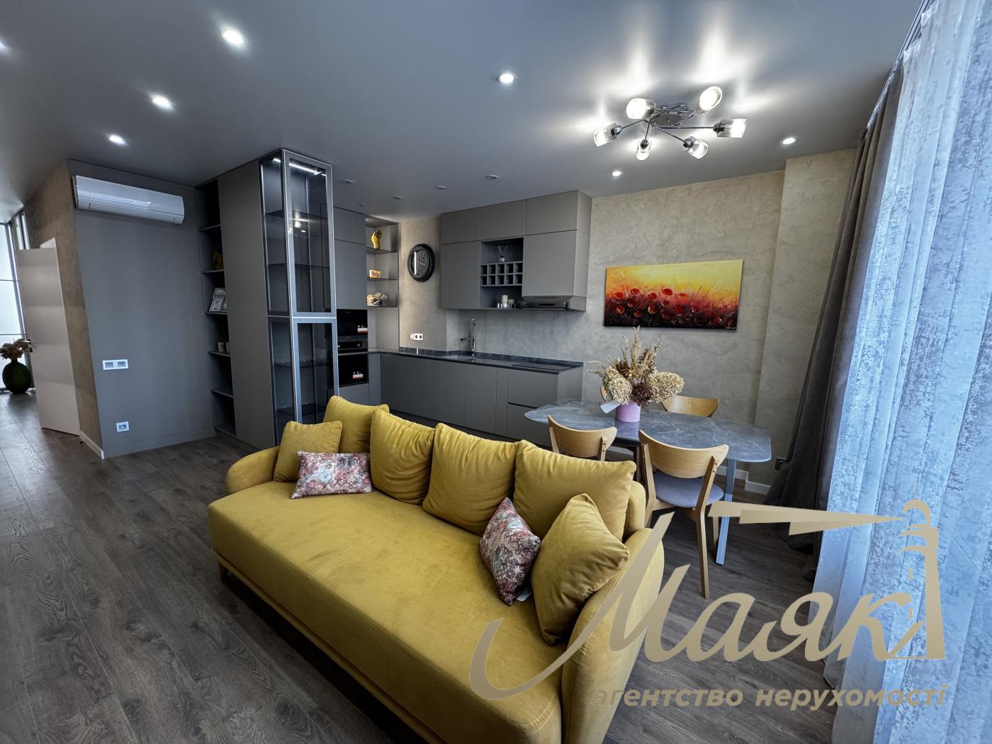 Продаж 2-х кімнатної квартири в ЖК Новопечерська Вежа