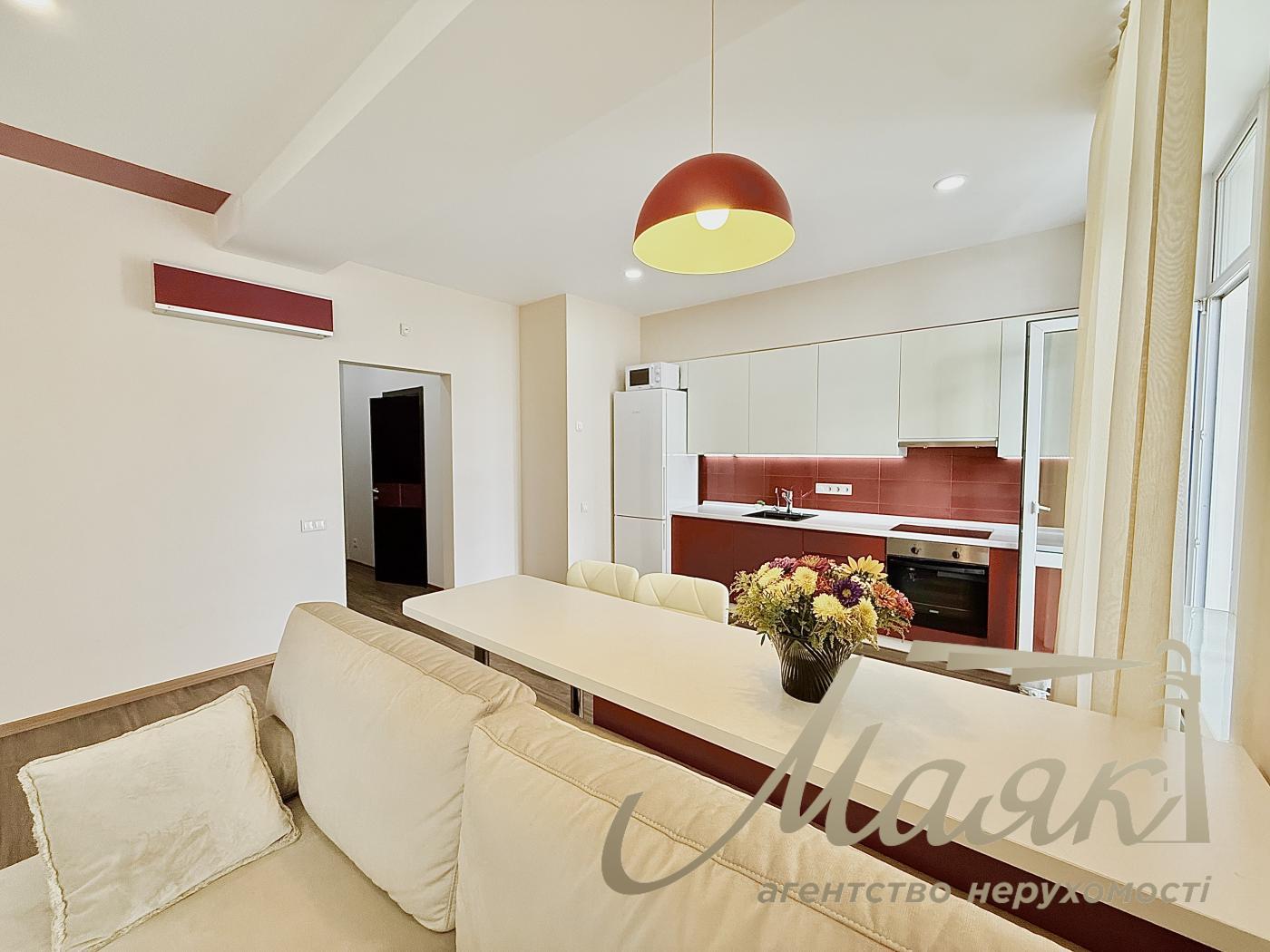 Rent 1-bedroom apartment 55 m² in LCD "Novopecherskie Lipki" str. Dragomirova, 20, 11th floor, Pechersk district, Kiev.