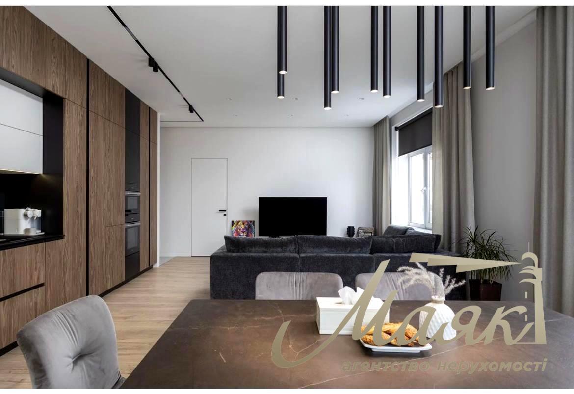 For sale 3-bedroom apartment in LCD "Novopecherskie Lipki", Verkhoglyada street (Dragomirov)