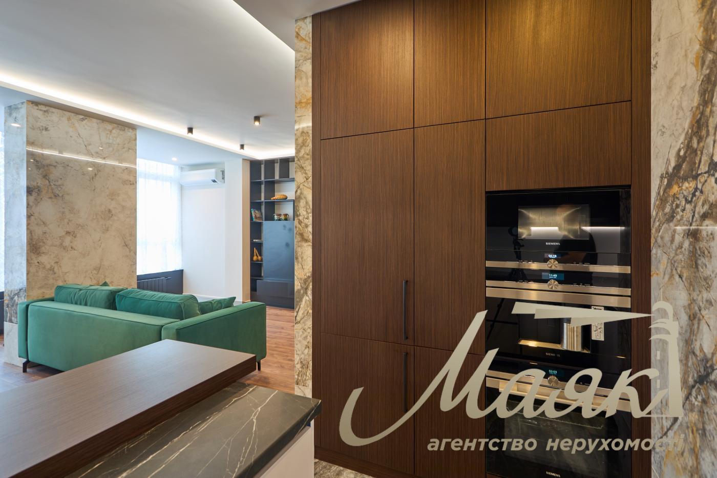 Rent 3 bedroom apartment in LCD Jack House, Lesya Ukrainka boulevard, 7v, Pecherskiy district, Kiev