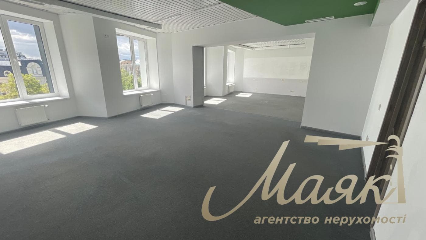 Оренда офісу площею 1500 м² у бізнес-центрі «Доміно», вул. Нижній Вал, 51, Поділ.