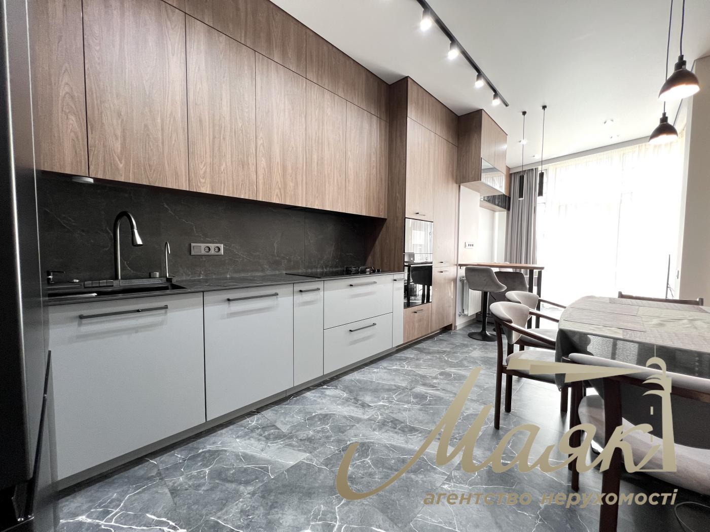 Продажа 3-комнатной квартиры с террасой в ЖК «Итальянский квартал» Оболонский район