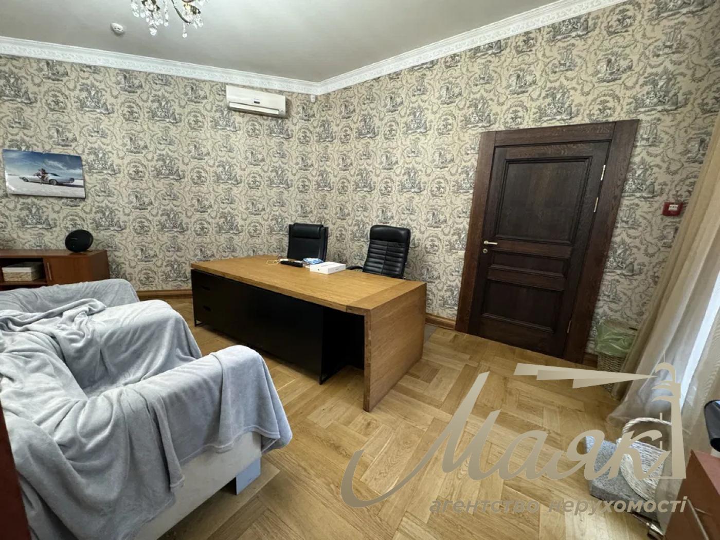 Оренда офісу 62 м.кв. Жилянська, Голосіївський р-н, Центр