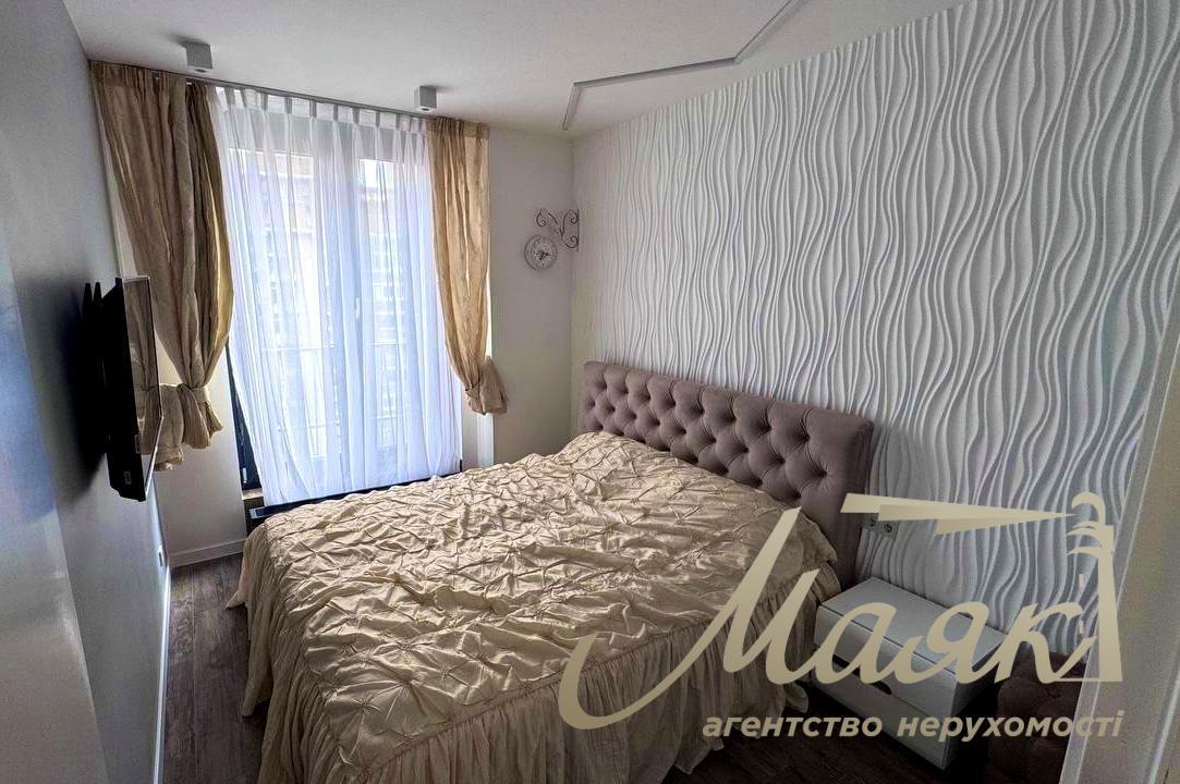 Оренда 3-х кімнтаної квартири в ЖК New York, вул.Антоновича 74.