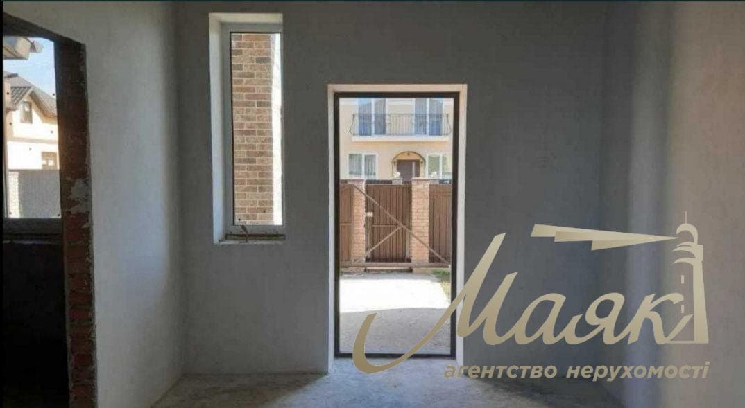 For sale 2-storey house 200m2, in the village. Gatnoye, 7 minutes from the metro Teremki, Kyiv region.