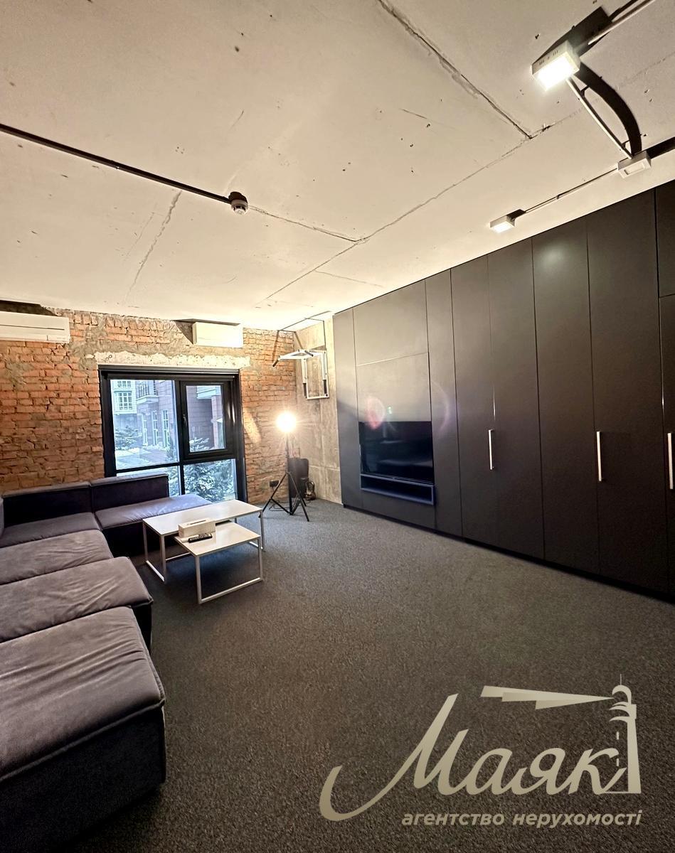 Оренда фасадного приміщення ЖК Французький квартал, вул. Філатова