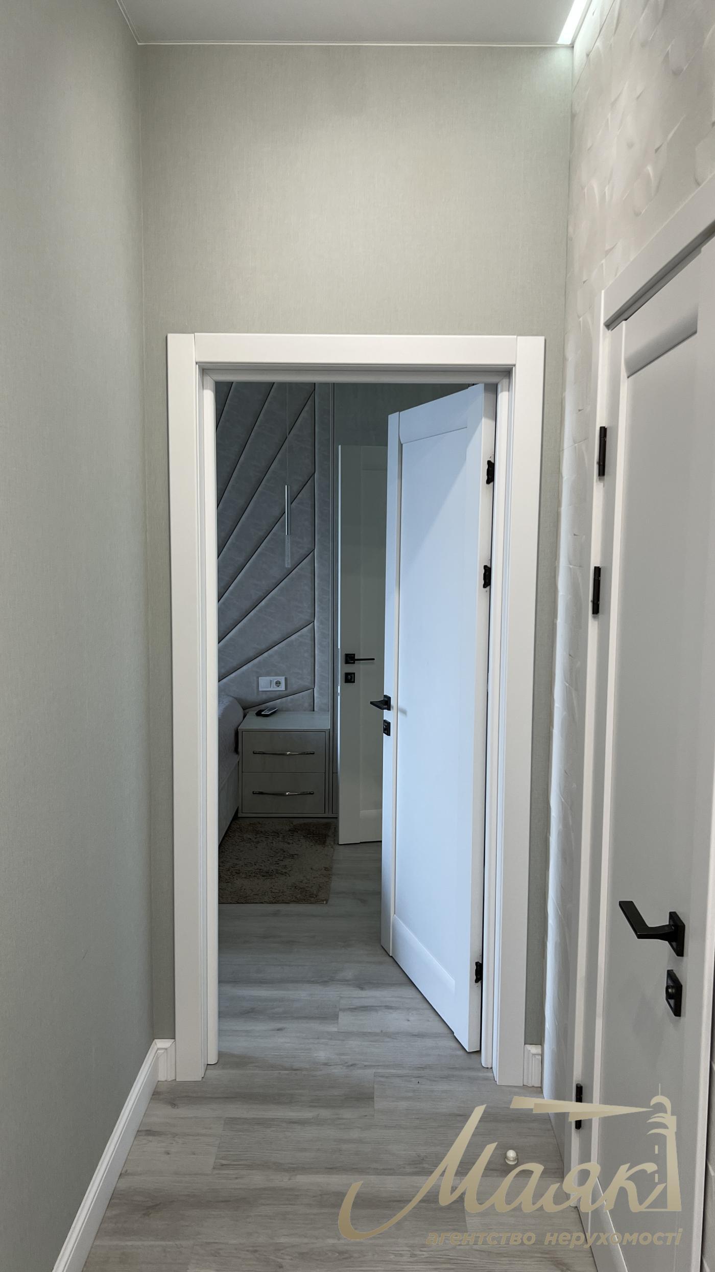 Rent 3k apartment 85m2 in elite residential complex Tetris Hall