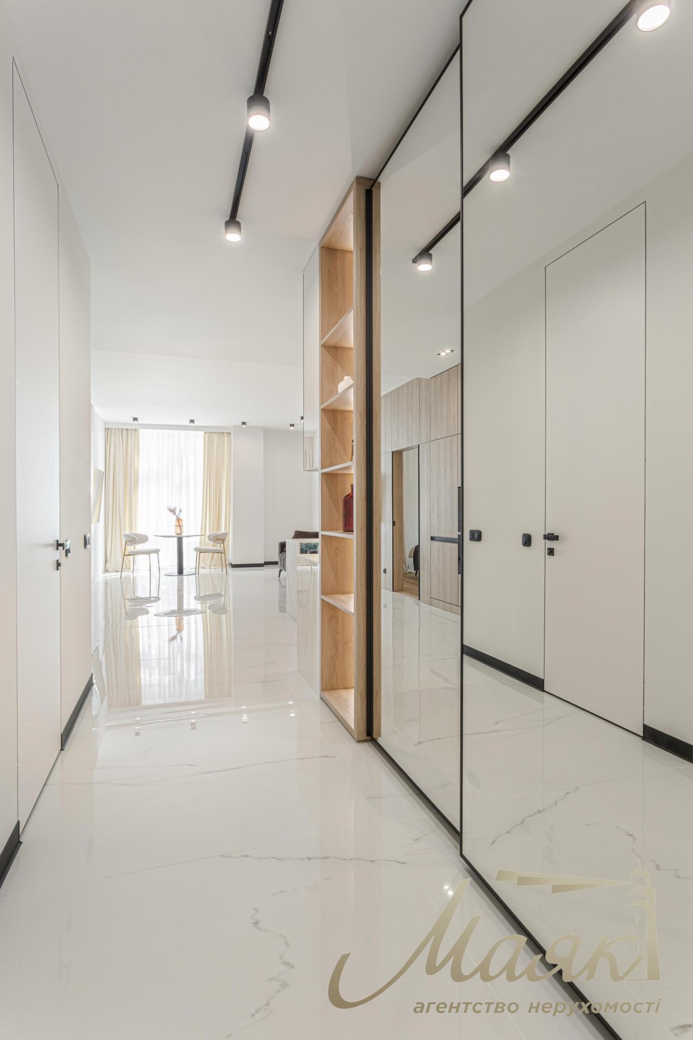 Продаж 2-кімнатної квартири ЖК Бульвар Фонтанів