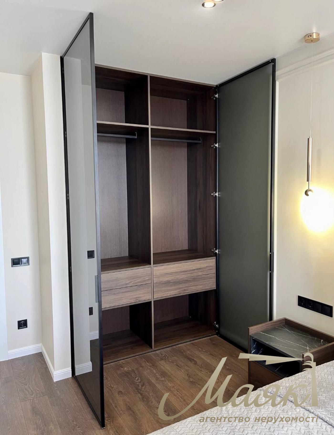 Продаж 2к квартири за переуступкою ЖК Русанівська Гавань, вул. Микільсько-Слобідська