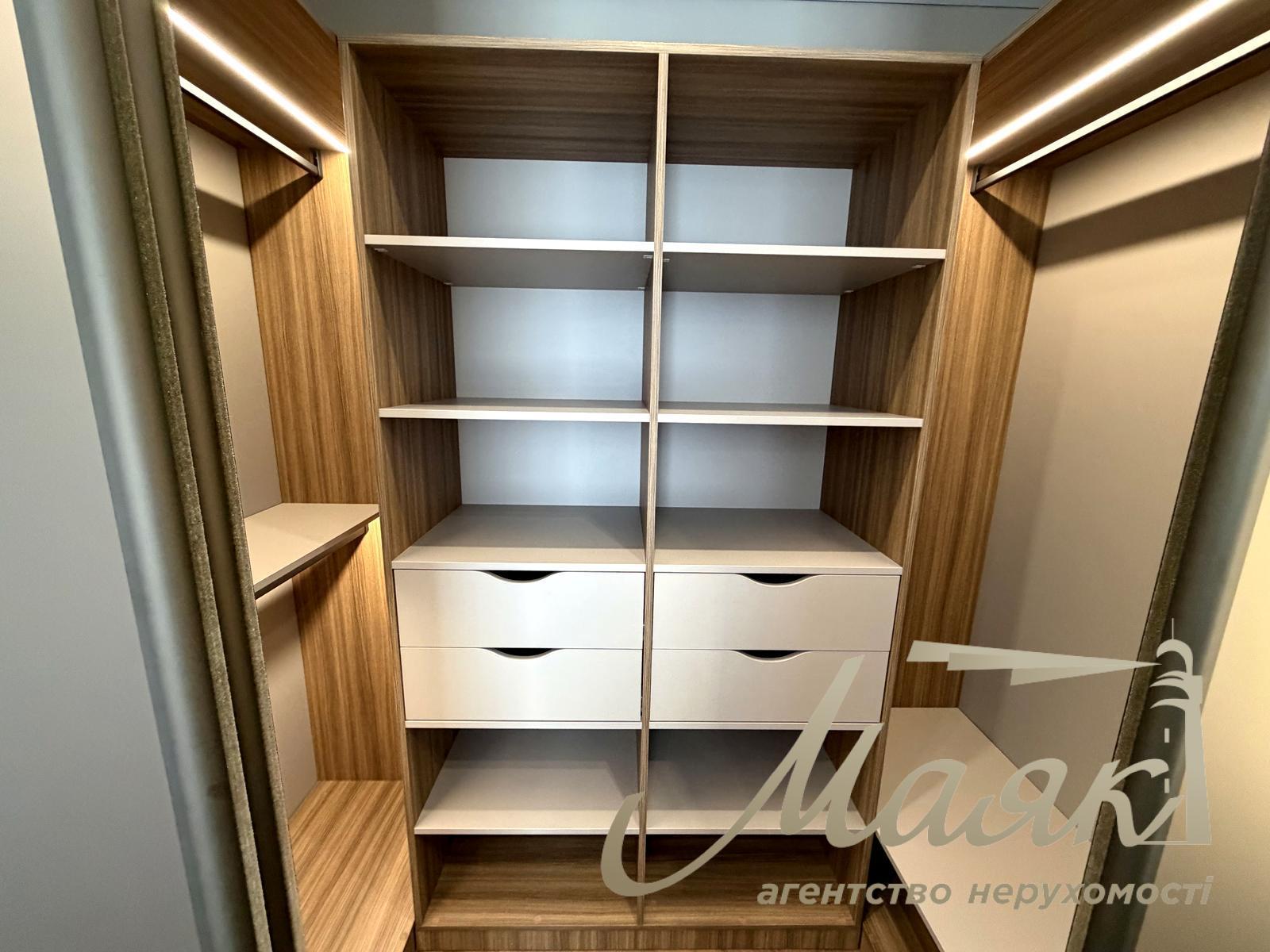 Продажа 2-х комнатной квартиры в ЖК Грэйт ул. Днепровская набережная ул., 15-Ж