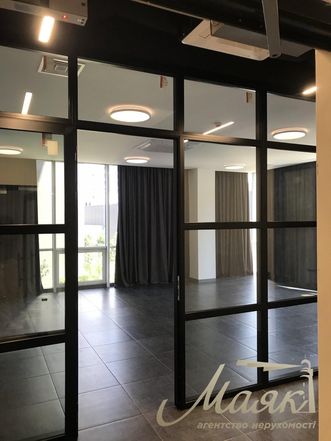 Office for rent 58m2 in BC Trinity, Pechersk
