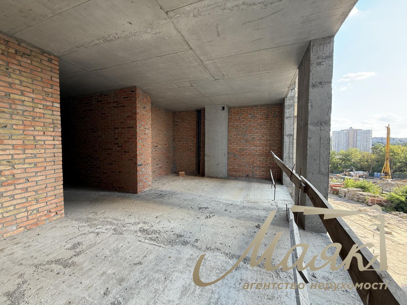 Apartment for sale 108 m2 in LCD Novopecherskie Lipki Dragomirova 7 turn