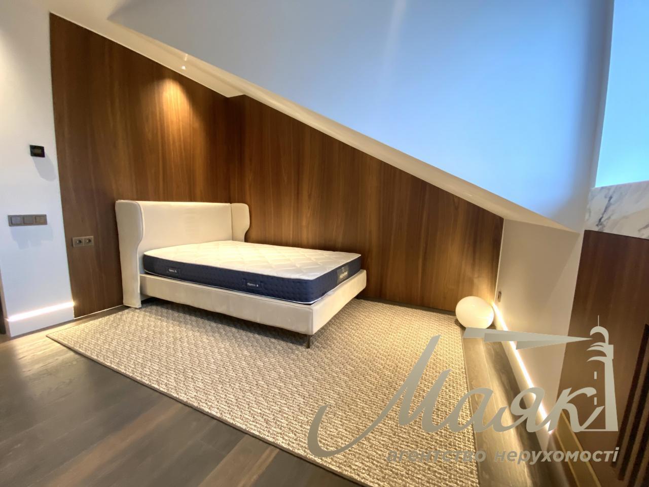 Продажа  апартаментов в историческом центре ул. Богомольца 278м2