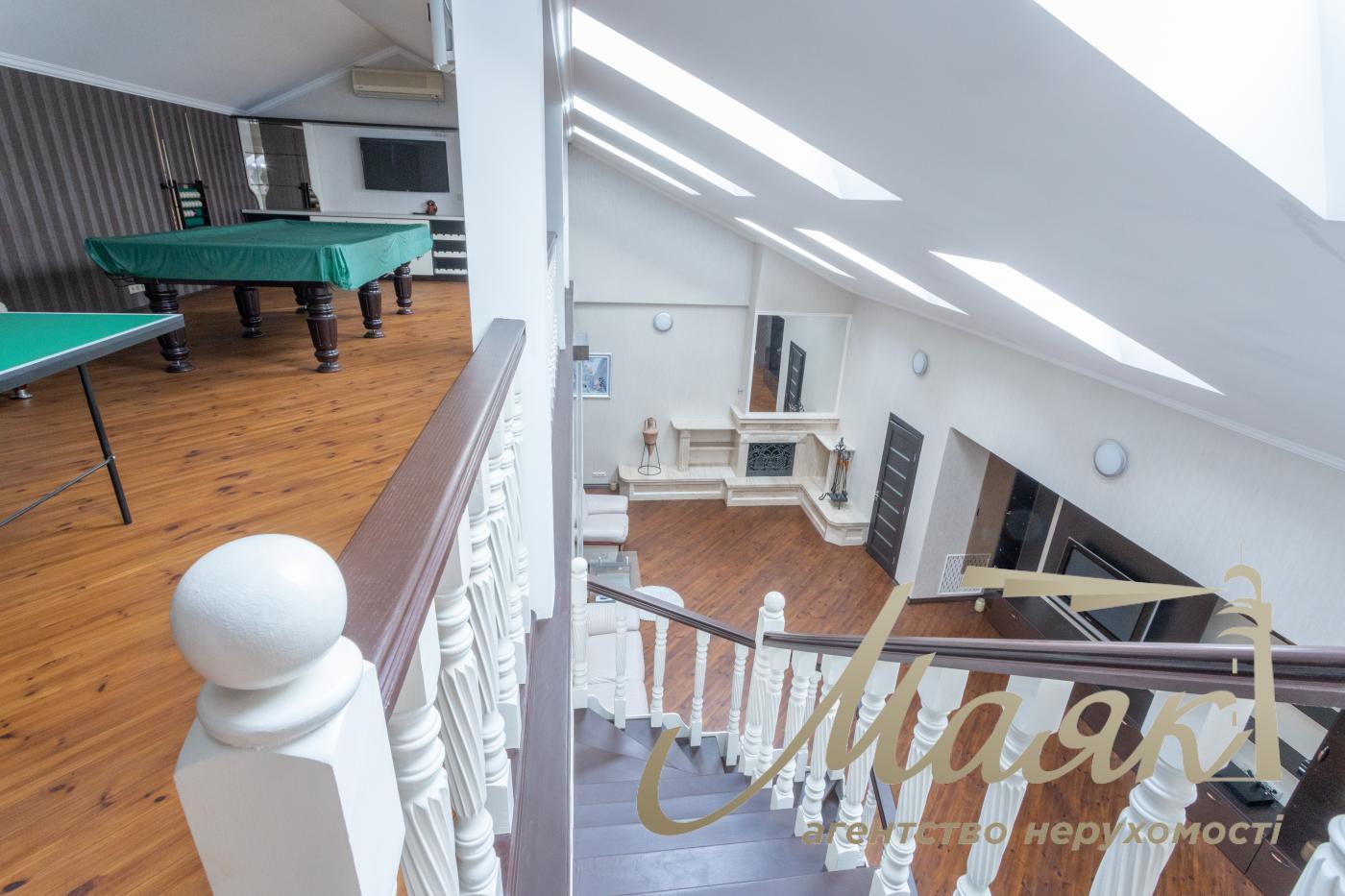 Продажа видового трехуровнего пентхауса 555м2, Ковпака 17, Нижний Печерск, метро Лыбедская